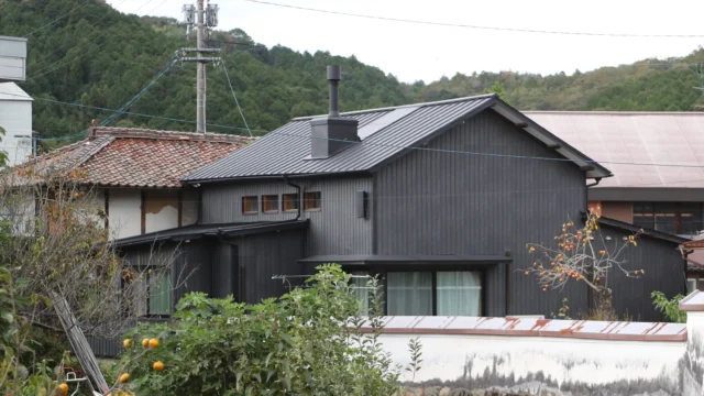 菜園と薪ストーブのある生活